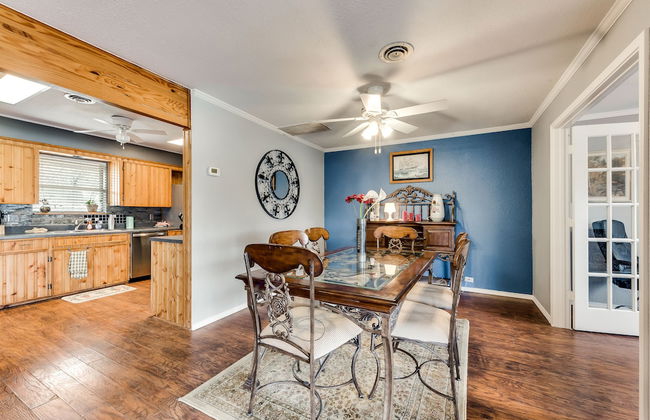 Beautiful Kayewood Waterfront Retreat - Photo 14