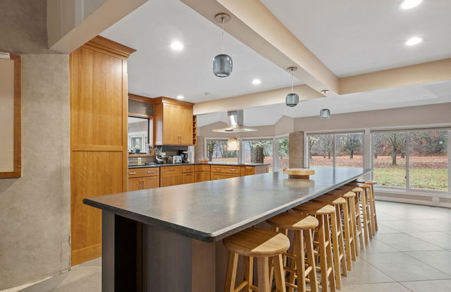 Massive Home w Sauna Pools Hot Tub Fireplaces - Photo 21