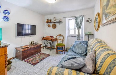 3 Bedroom Cozy Home In Lumarzo - Foto 2