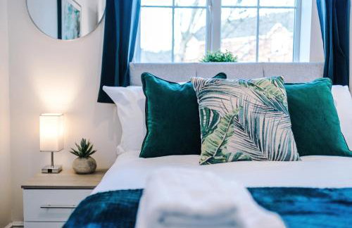 NEW!- GORTON PLACE By Greenstay Serviced Accommodation - 4 Bed 3 Bath House In Manchester - FREE Parking - FAST 250 Mbps Wi-Fi - Ideal for Contractors, Business Travellers & Relocations - Close to City Centre, Airport, Etihad Stadium - LONG STAYS WELCOME - Foto 8