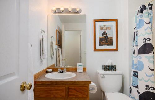 Rock Bluff Retreat - Home for 6 - Foto 14