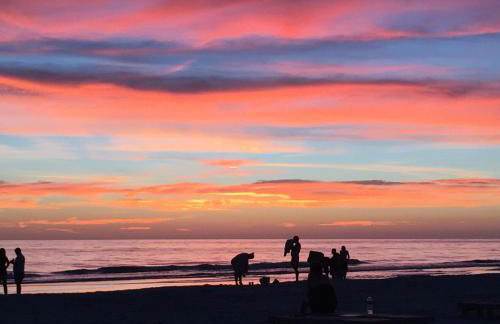 Holiday Villas II ON THE BEACH w/Intercoastal View - Foto 31