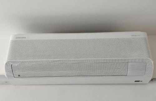 Moderno bilocale con aria condizionata, balcone e parcheggio gratuito a Trento - Foto 5