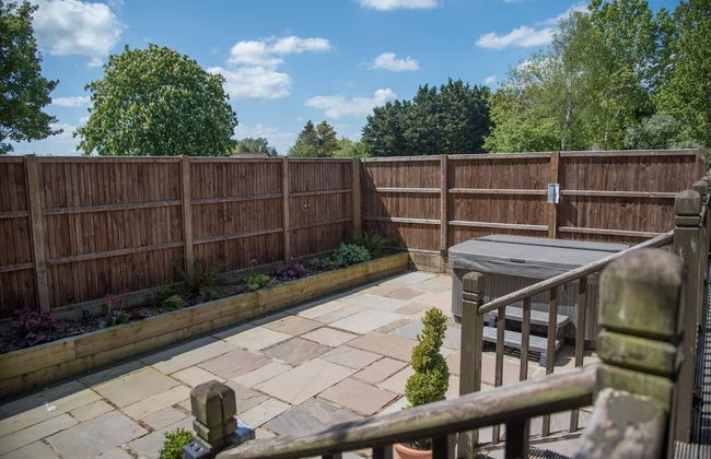 Willow Lodge With Hot Tub, Kingfishers - Foto 15