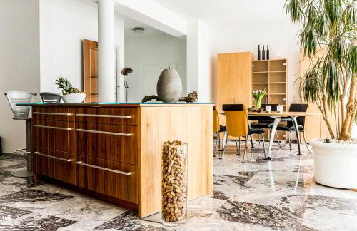 Dreamapartment La Vigna "Stone" Suite mit eigenem Indoorpool & Sauna & Grillhütte - Weil am Rhein - Foto 10