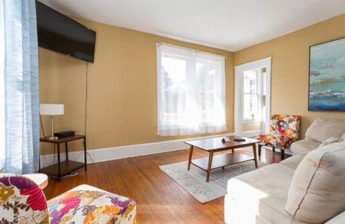 Steps to JMU & I-81 Fenced Yard Walk 2 Starbucks - Foto 18