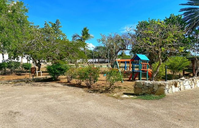 Seafrontapartment-sleeps4-pool-parking-garden - Foto 10