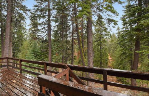 Lake Tahoe Treasure! Minutes From Beach & Skiing - Foto 9