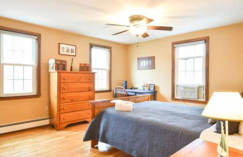 Spacious w Large Outdoor Area Fire Pit - Foto 31