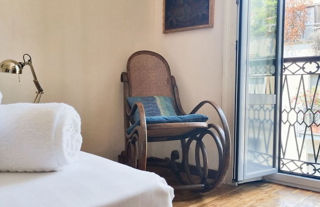 JOIVY Vintage And Gorgeous 2-Bed Flat Near Sforzesco Castle - Photo 26