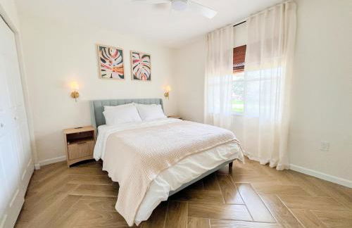 Waterfront retreat with kayaks, walk to the beach - Foto 16