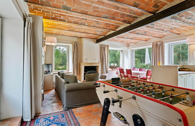 Charming Holiday Home in Yevre-la-ville With Pool - Foto 29