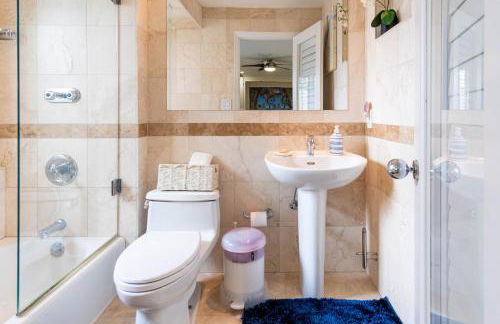 Oceana Blue / Beach Front / Pool / Bar / Relax - Foto 27