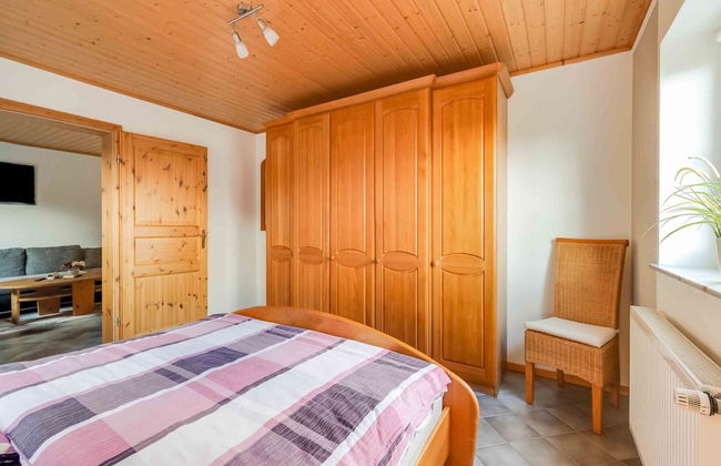 Holiday Home in the Eifel-mosel With Garden - Foto 3