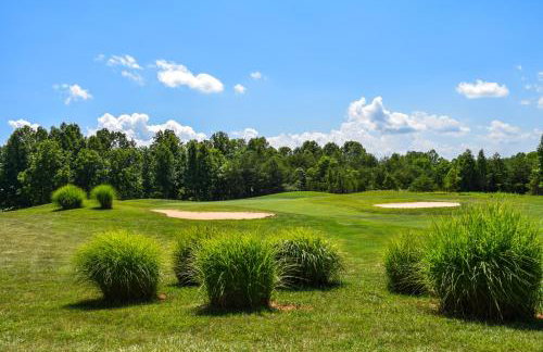 Smith Mountain Lake Retreat with Resort Amenities! - Foto 44