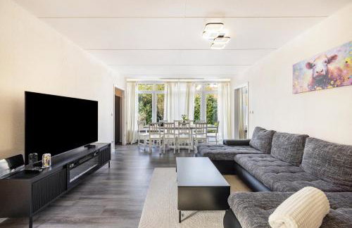 Haus am See - Photo 1