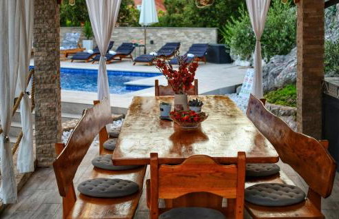 Awesome Home In Vrgorac With Wifi - Foto 18