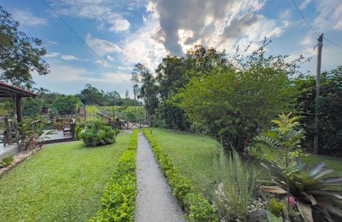 Seu Refúgio Rural Piscina Privativa e Natureza - Foto 37