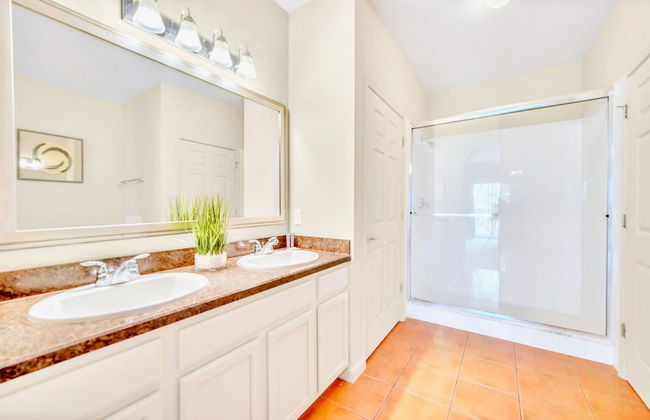 3BR Condo - Pool Sauna Gym - Near Disney - Foto 18