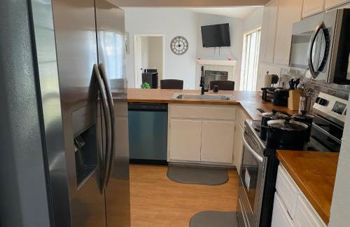 Beautiful House Sleeps 12 - Hot Tub - Breakfast - Walk to Beach - Foto 18