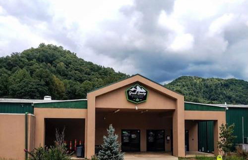 Entire Home in the Heart of Cherokee NC - Foto 16