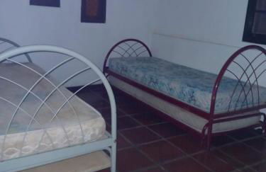 house with pool and 5 bedrooms - Photo 6