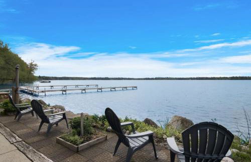 1BR Fife Lake Haven with Fire Pit & Hot Tub - Foto 24