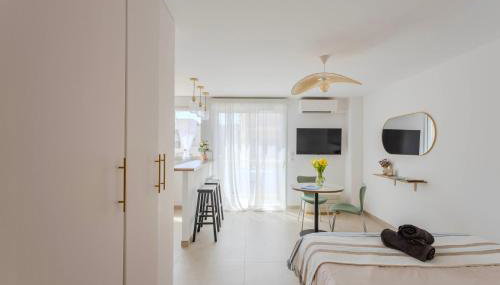 Studio lumineux VUE MER - NEUF entre Monaco-Menton - WIFI - Foto 4