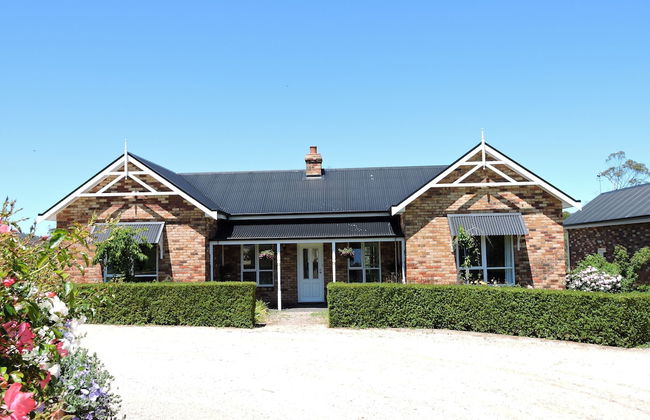 Hazelcreek Cottages - Photo 11