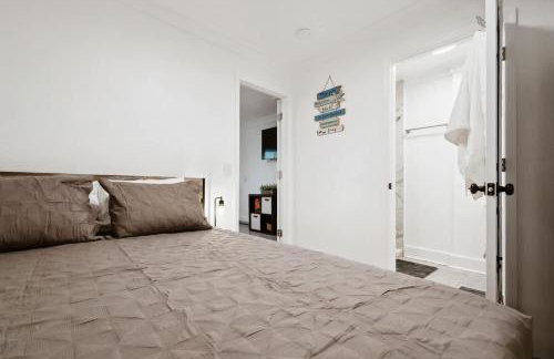 Clubhouse Cozy fast Wi-fi 6 min from Downtown - Foto 6