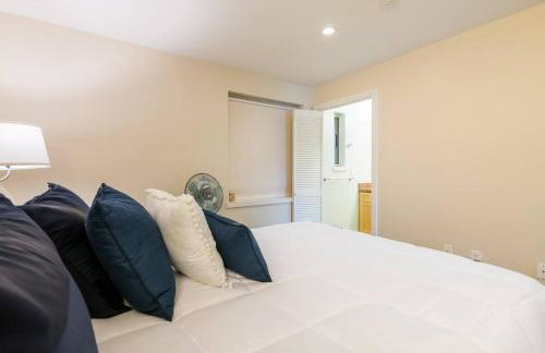 Modern 2BR Downtown San Jose Condo Walkable - Foto 9