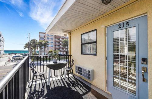 Sunset Corner - Beach View & Heated Pool! - Foto 56