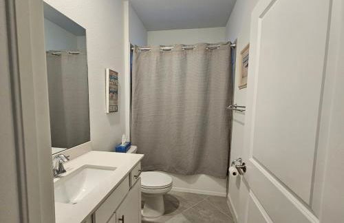 Pet friendly, Heated Pool, close to many beaches, monthly New Vacation Villa - Foto 26