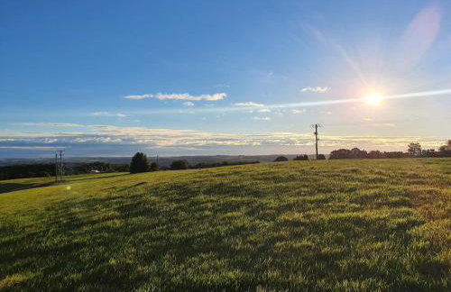 Stunning Barn with Hot Tub on a Secluded Farm - Foto 23