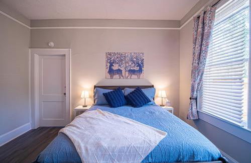 Marietta Square's Home Away! - Foto 3