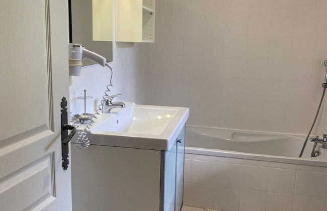 Luxury Villa With Covered Terrace in Chalais - Foto 15