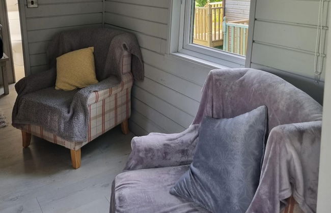 Glamping Hut - Sleeps 2, hot tub & Parking - Foto 9