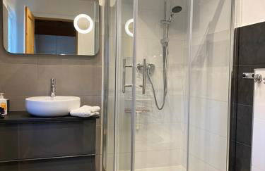 EIFELCOTTAGE Family 9 - Photo 11