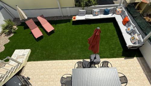 Moradia com escada e Jardim, Piscina Maio 2026 - Foto 4, Garden, Garden view