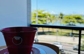 Apê com vista para o mar e clima animado - Foto 11