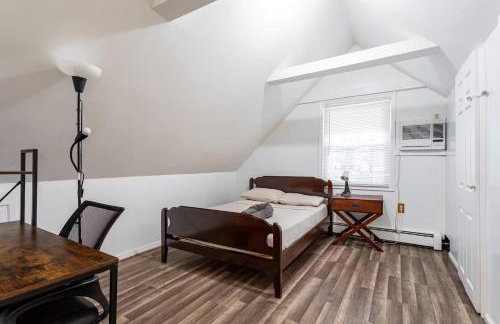 Entire 3bdr home w/parking, backyard, FirePit, BBQ - Foto 28