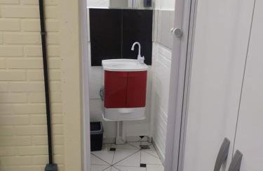 Pousada - Flat - Kitnet Mobiliada - 25m2 de Conforto e Segurança - Perto de Tudo - Foto 2