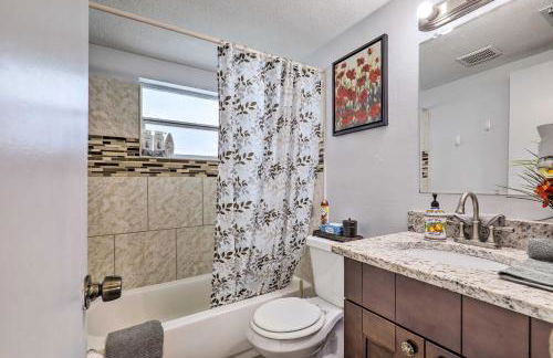 Family Home with Lanai and Yard in Port Richey! - Foto 16