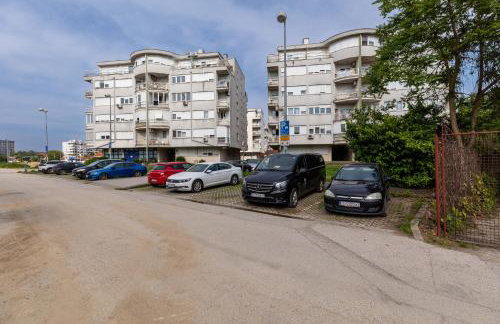 Apartments with WiFi Zagreb - 21122 - Photo 4