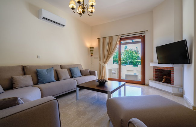 3 bedroom Villa Lara 11 with 10x5m private pool, within walking distance to resort village square - Foto 13