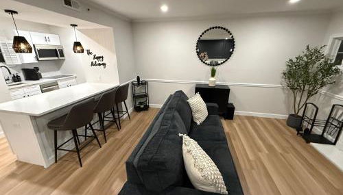 Newly Renovated Villa with King Bed and Amenities, 1 mile to Mohegan Sun - Foto 4