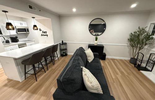 Newly Renovated Villa with King Bed and Amenities, 1 mile to Mohegan Sun - Foto 4