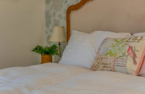 Charming 17th Cent Secluded Country Cottage Garden - Pass the Keys - Photo 18