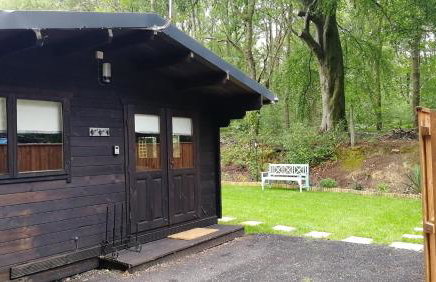 Forest Cabin Retreat - Sleeps 2 - Wifi & Garden - Foto 15