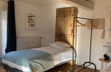 LE REPAIRE DU CLAIN gîte 4 étoiles pour 14 personnes avec piscine proche du Futuroscope - Foto 66